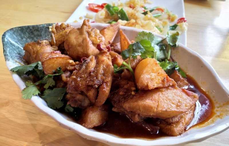Stir Fried Chicken With Potato