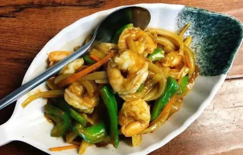 Stir Fried King Prawns in satay sauce